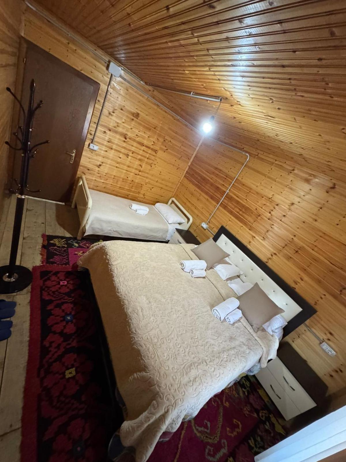 Bujtina Carku Hotell Theth Eksteriør bilde